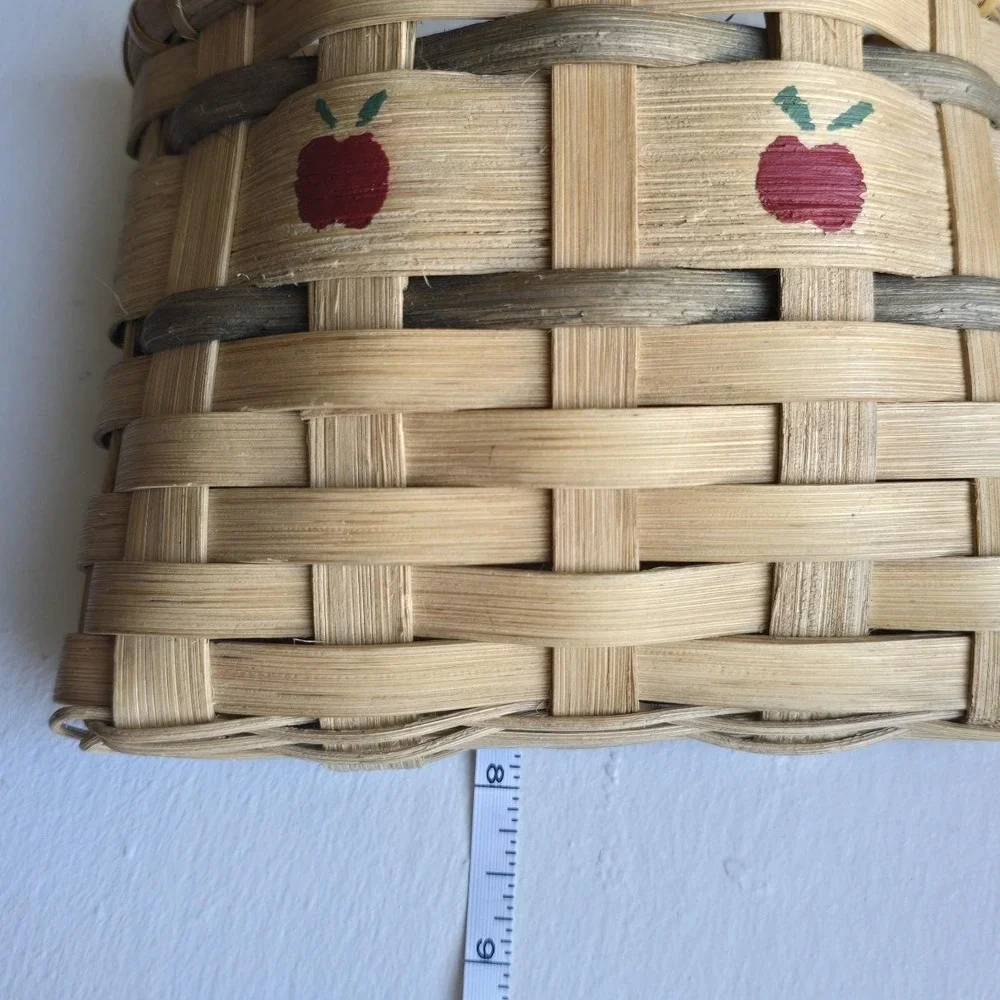 Vintage Woven Basket Wall Pocket Planter‎ Metal Apple Wire Farmhouse Decor